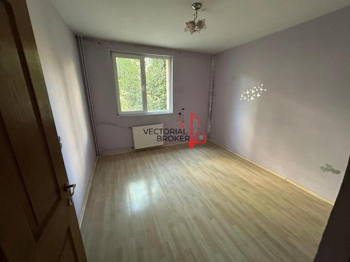 Titan Apartament 2 camere, et.1/4, liber, bloc caramida, Titan Potcoava